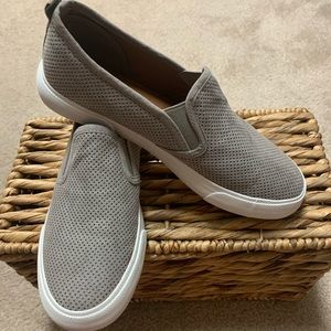 Tommy Bahama boat shoes size 8